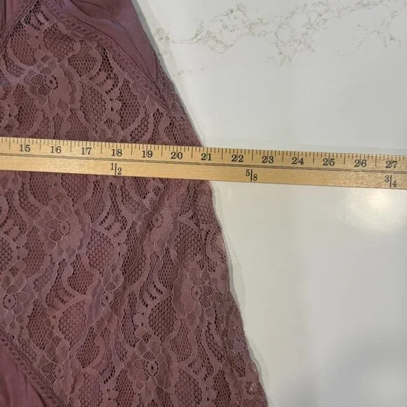 Altar’d State Mauve Lace Boho Shift Dress | Sleeveless Keyhole Back | Size Small - Picture 11 of 11